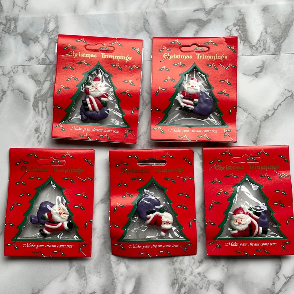 Vintage Santa Pin / Brooch lot in Packages LOT OF 5 PC.